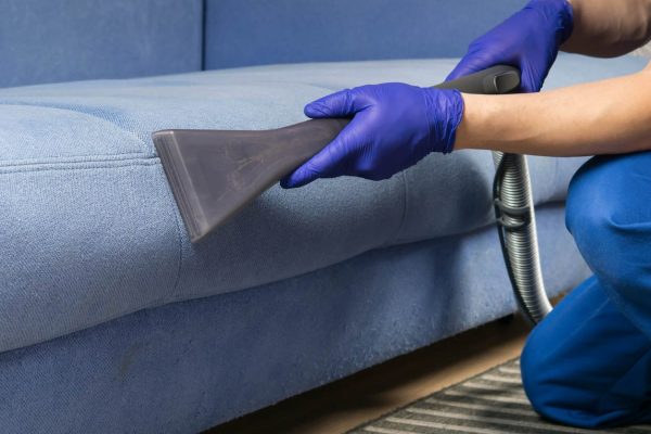 Sofa cleaning service